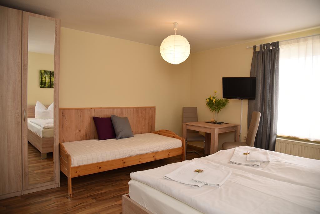 Thueringer Landhotel Edelhof Uhlstadt-Kirchhasel Экстерьер фото